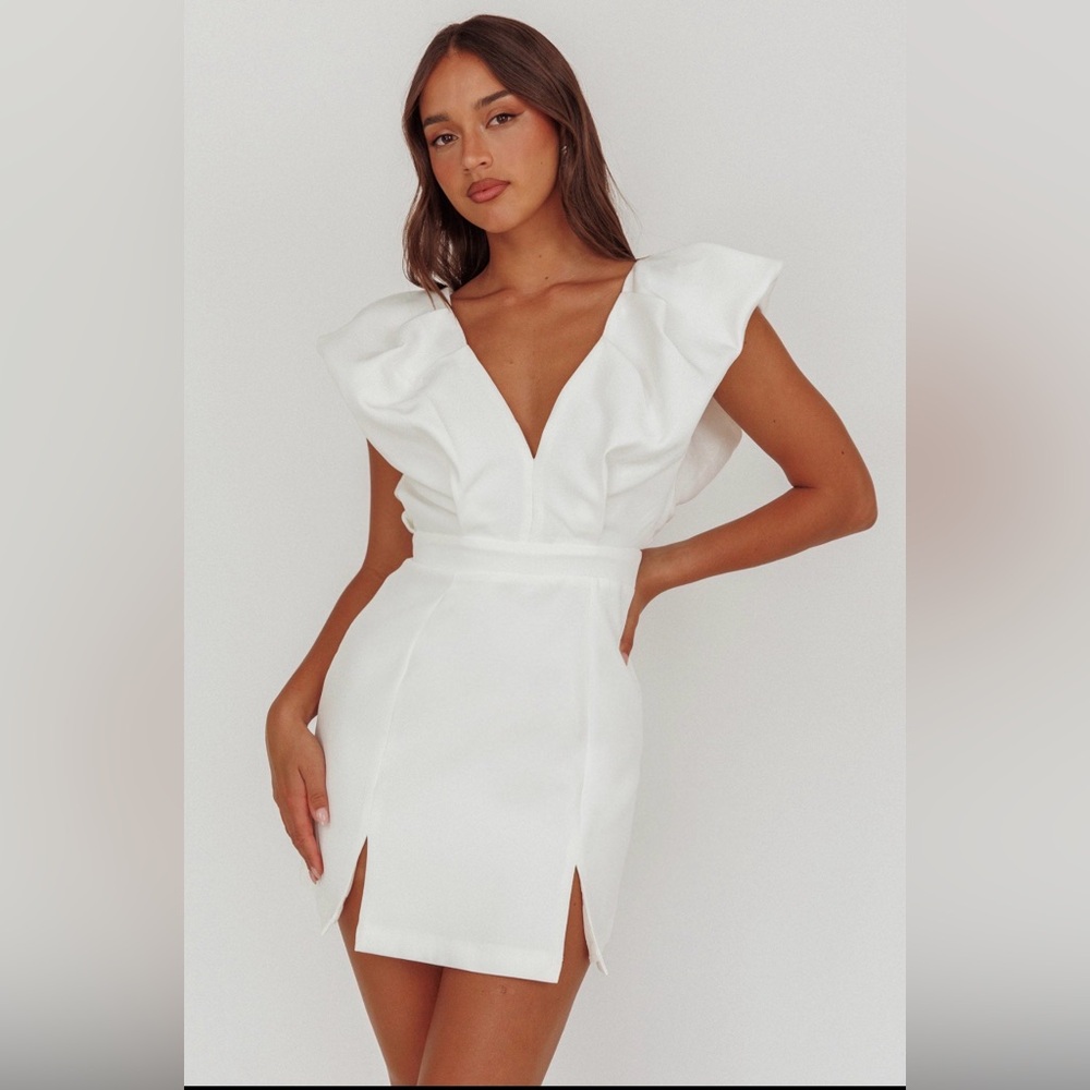 Selfie Leslie Liardon Bubble Sleeve V-Neck Mini Dress - NWT